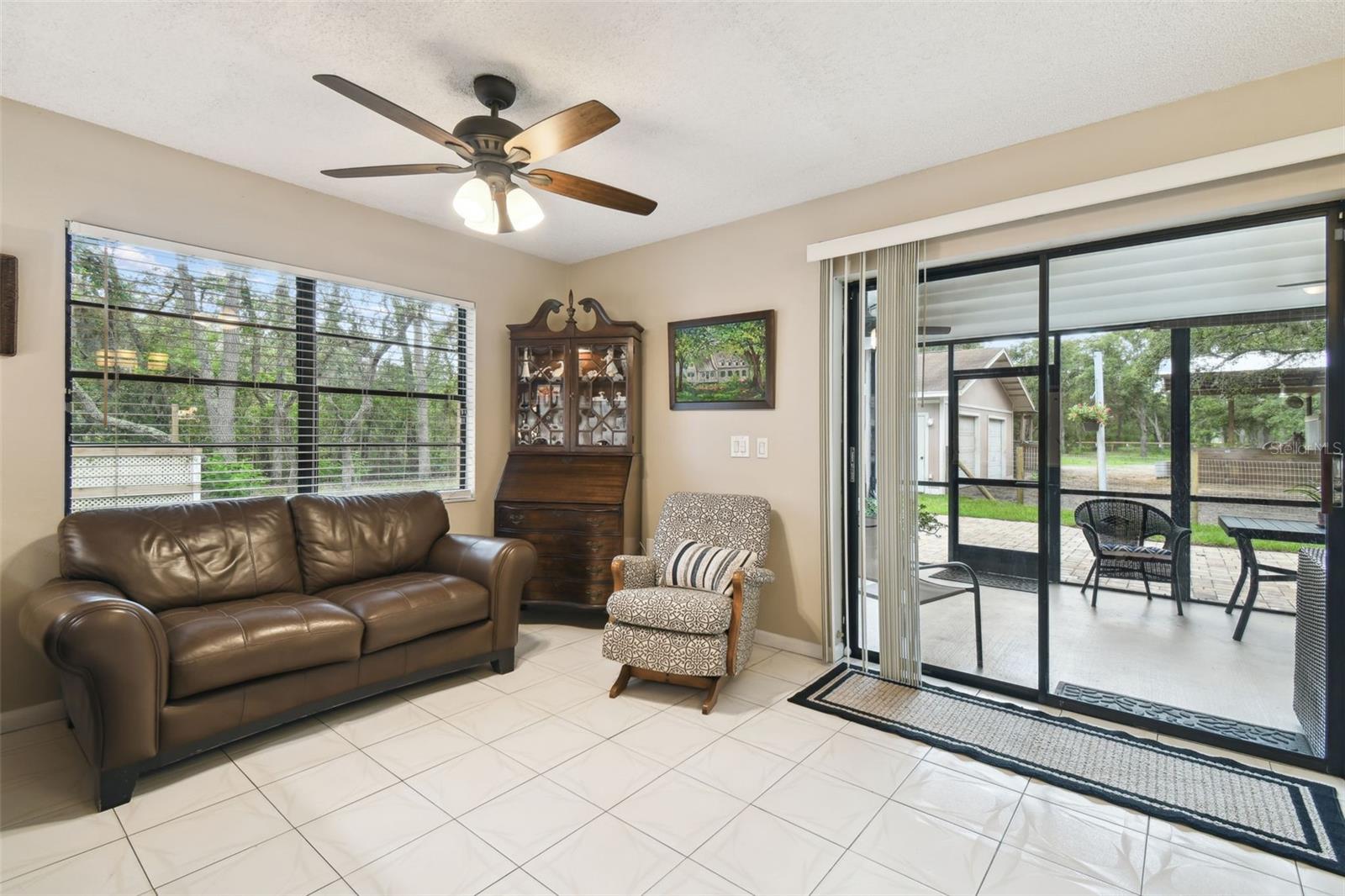 Image 18 of 43 For 18531 Ozark Drive