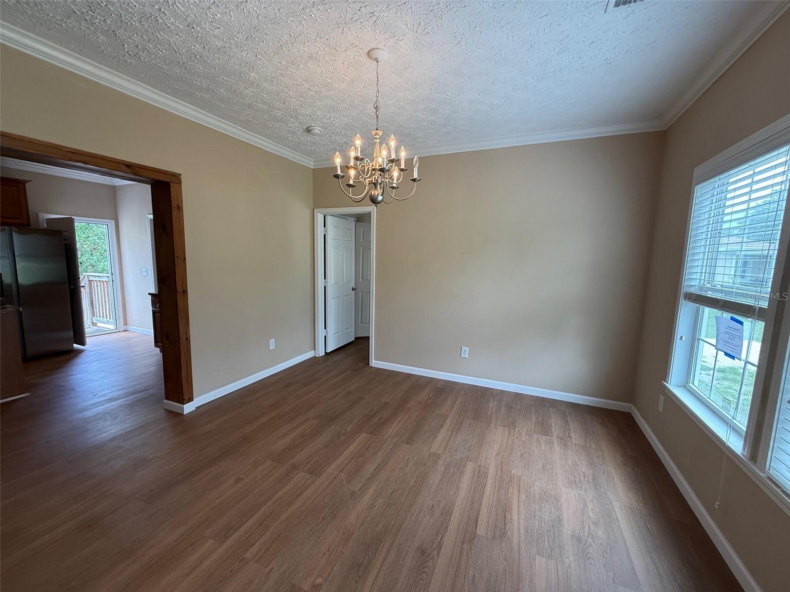 Listing photo id 8 for 11970 Osprey Avenue