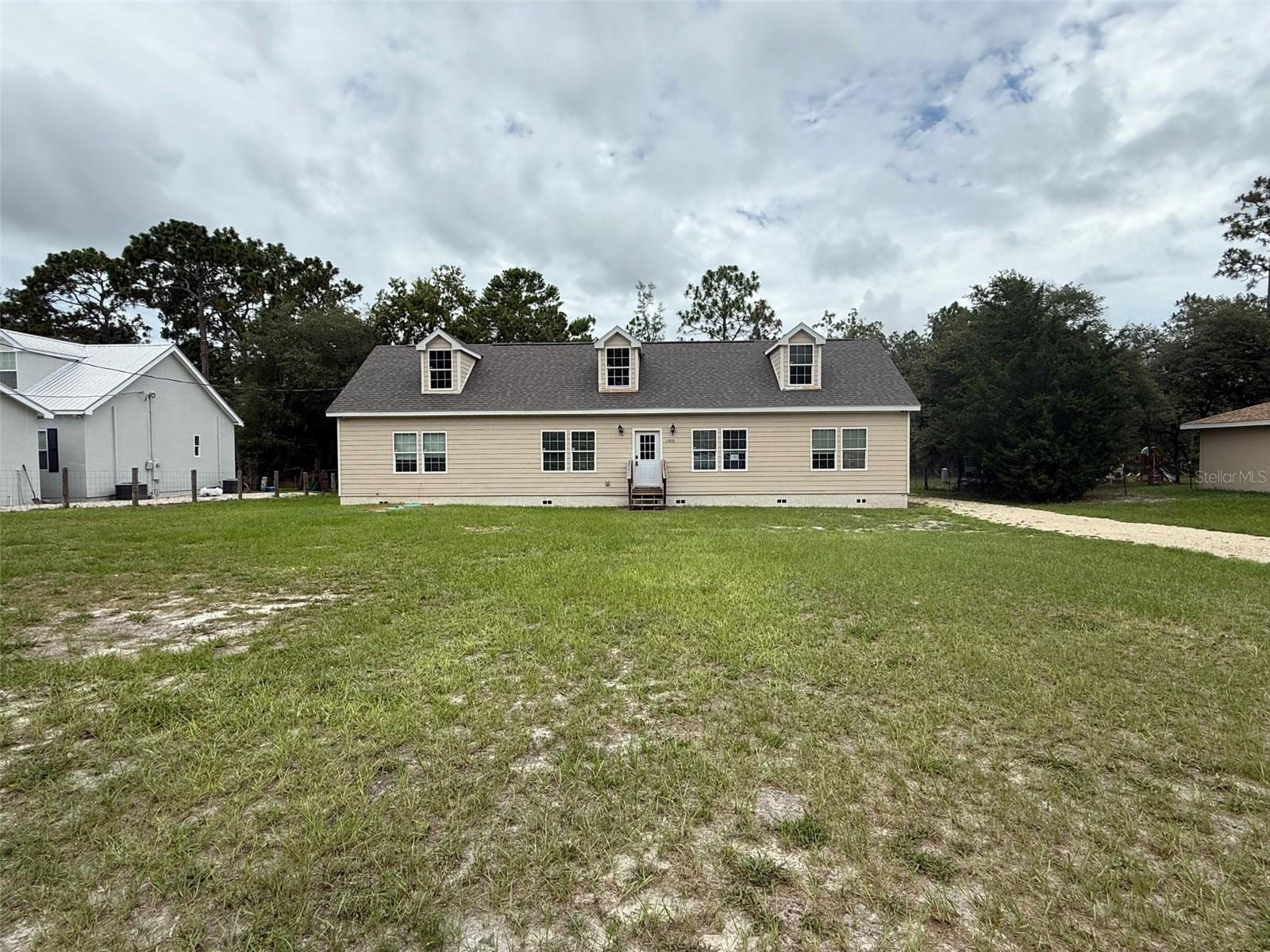 Listing photo id 0 for 11970 Osprey Avenue