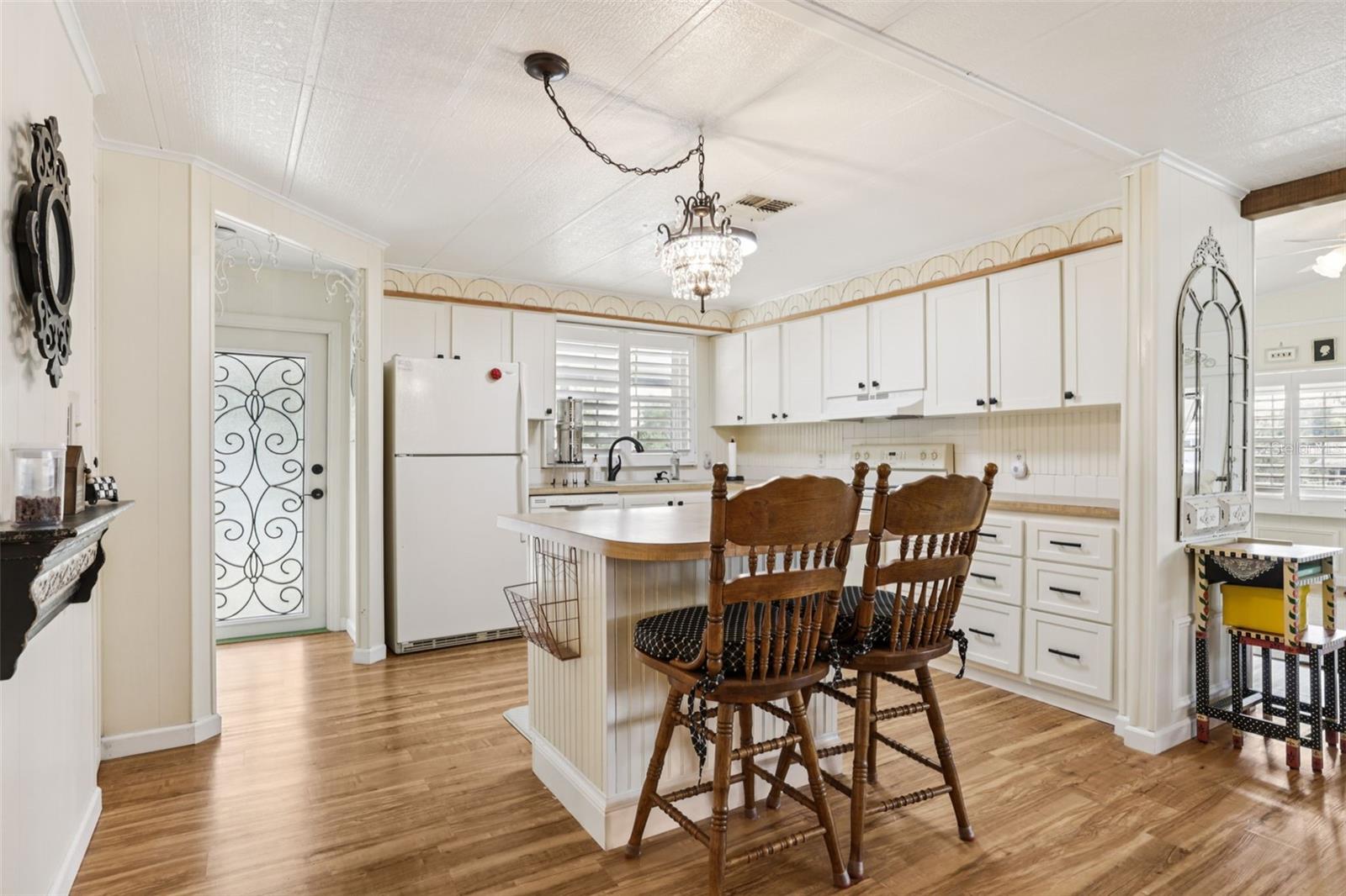 Listing photo id 20 for 7317 Score Street
