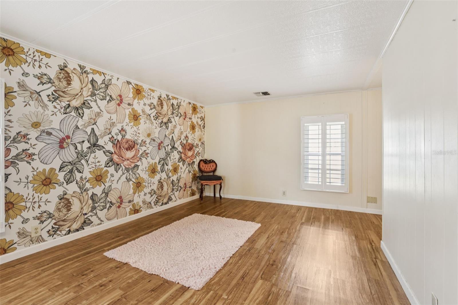 Listing photo id 26 for 7317 Score Street