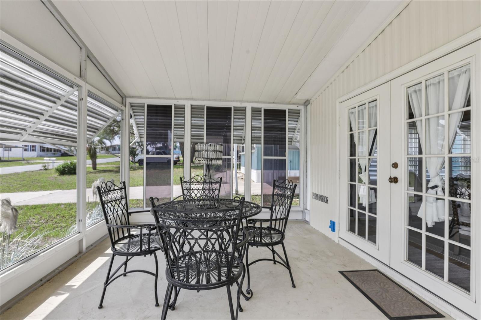 Listing photo id 38 for 7317 Score Street