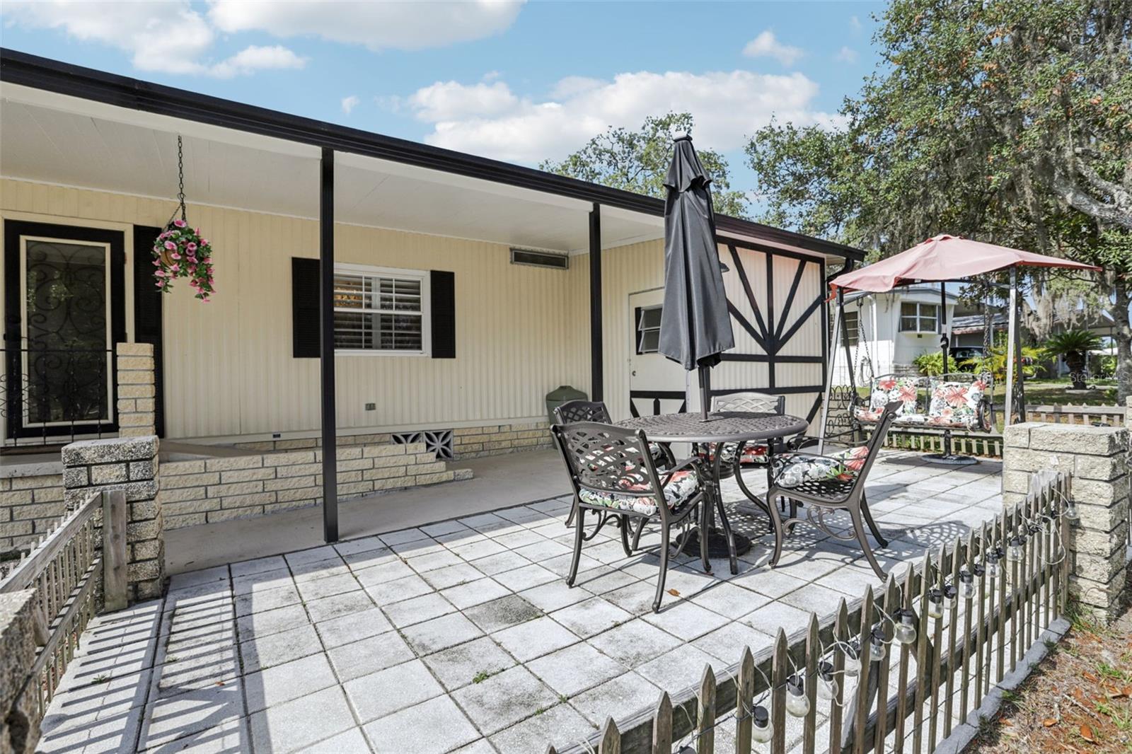 Listing photo id 40 for 7317 Score Street