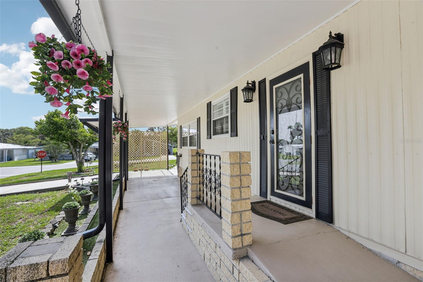 Listing photo id 7 for 7317 Score Street