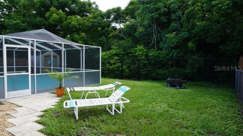 Listing photo id 8 for 11810 Oceanside Drive