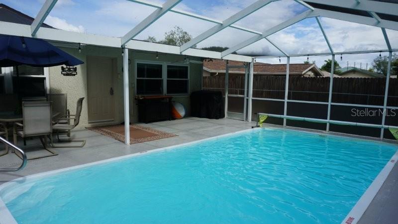 Listing photo id 1 for 11810 Oceanside Drive