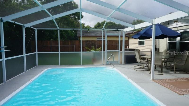 Listing photo id 3 for 11810 Oceanside Drive