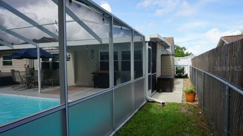 Listing photo id 6 for 11810 Oceanside Drive