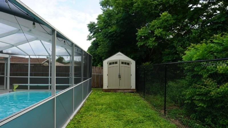 Listing photo id 7 for 11810 Oceanside Drive