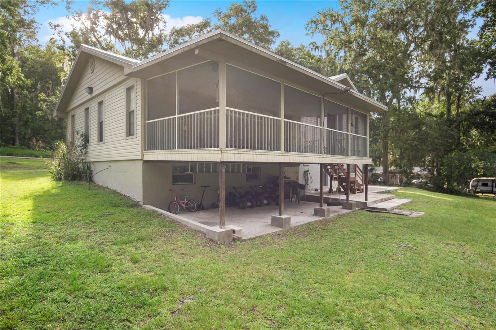 Image 11 of 44 For 10420 Carlin Drive