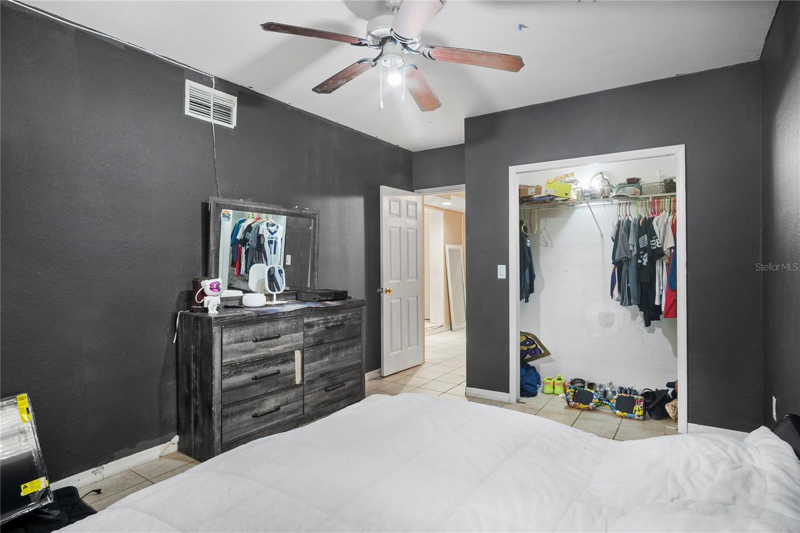 Image 37 of 44 For 10420 Carlin Drive
