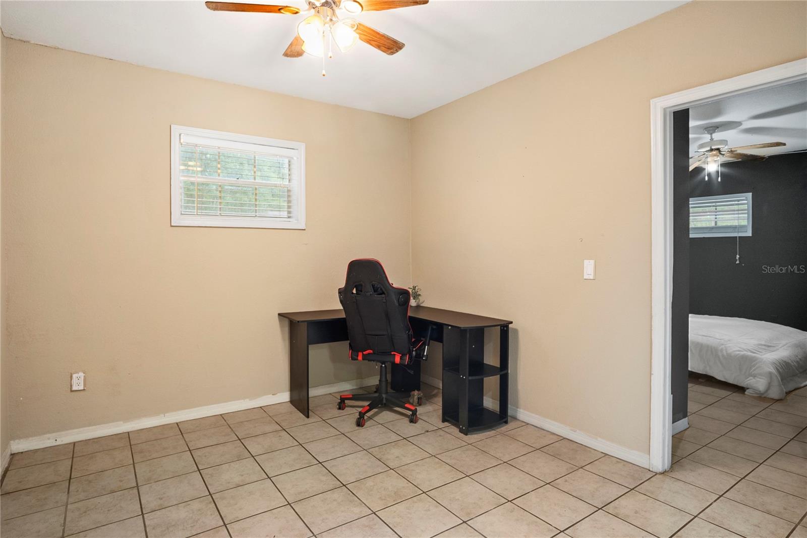 Image 40 of 44 For 10420 Carlin Drive