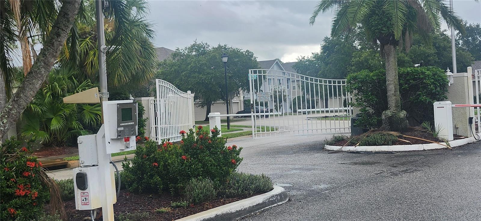 Listing photo id 18 for 27606 Pleasure Ride Loop