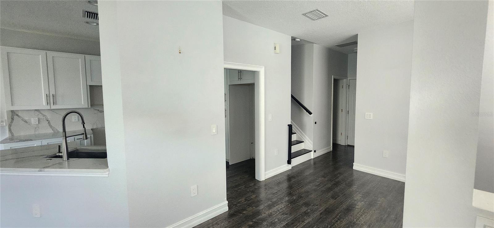 Listing photo id 22 for 27606 Pleasure Ride Loop