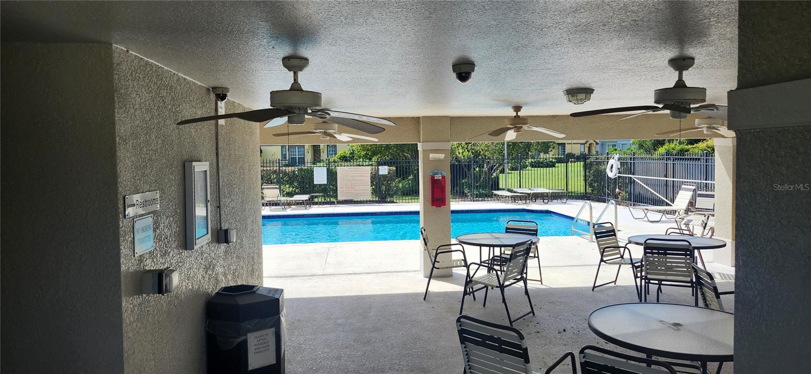Listing photo id 24 for 27606 Pleasure Ride Loop