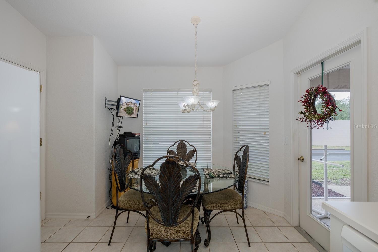 Image 19 of 46 For 401 Royal Palm Way