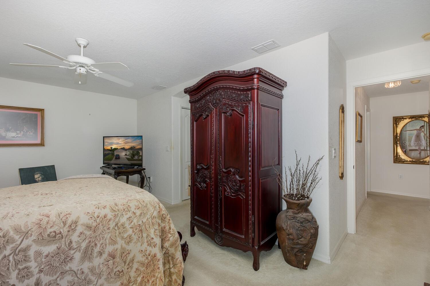Image 21 of 46 For 401 Royal Palm Way