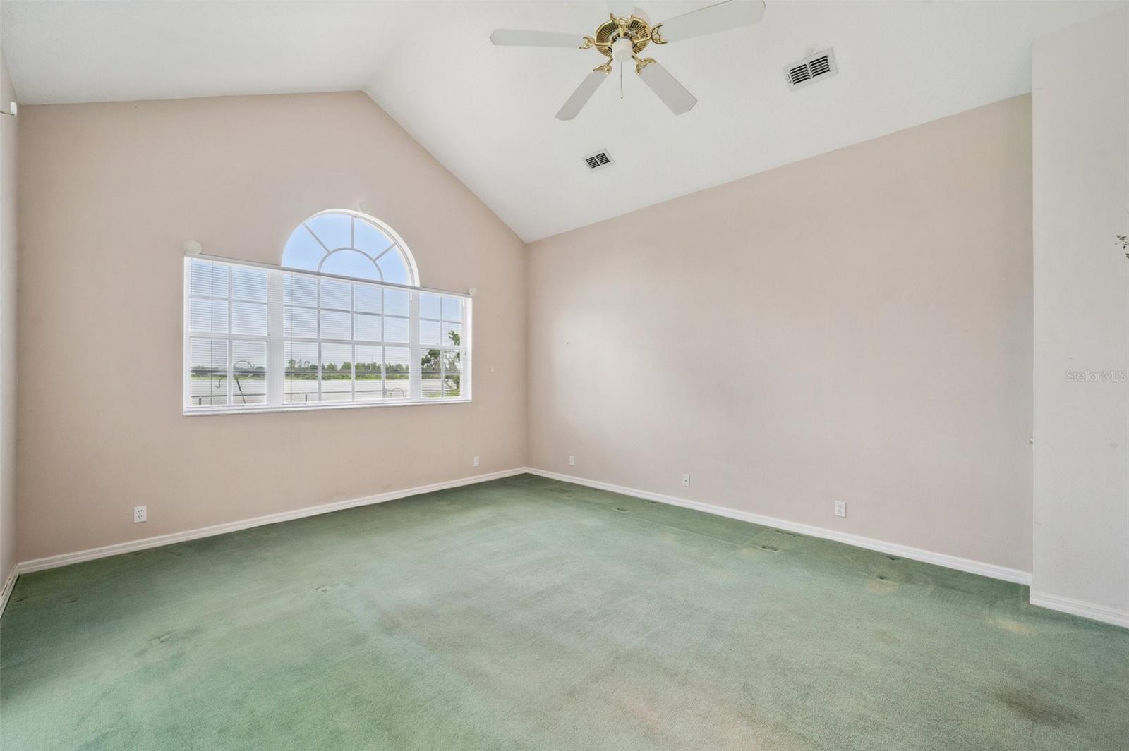 Image 20 of 61 For 1733 Daylily Drive