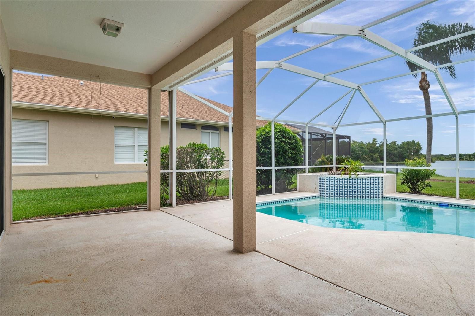 Image 40 of 61 For 1733 Daylily Drive