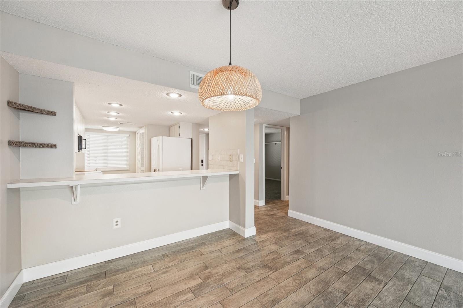 Image 13 of 35 For 4550 Bay Boulevard 1224