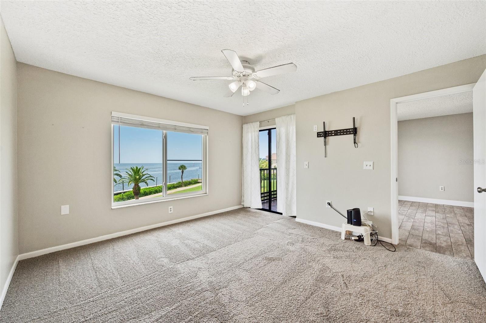 Image 23 of 35 For 4550 Bay Boulevard 1224