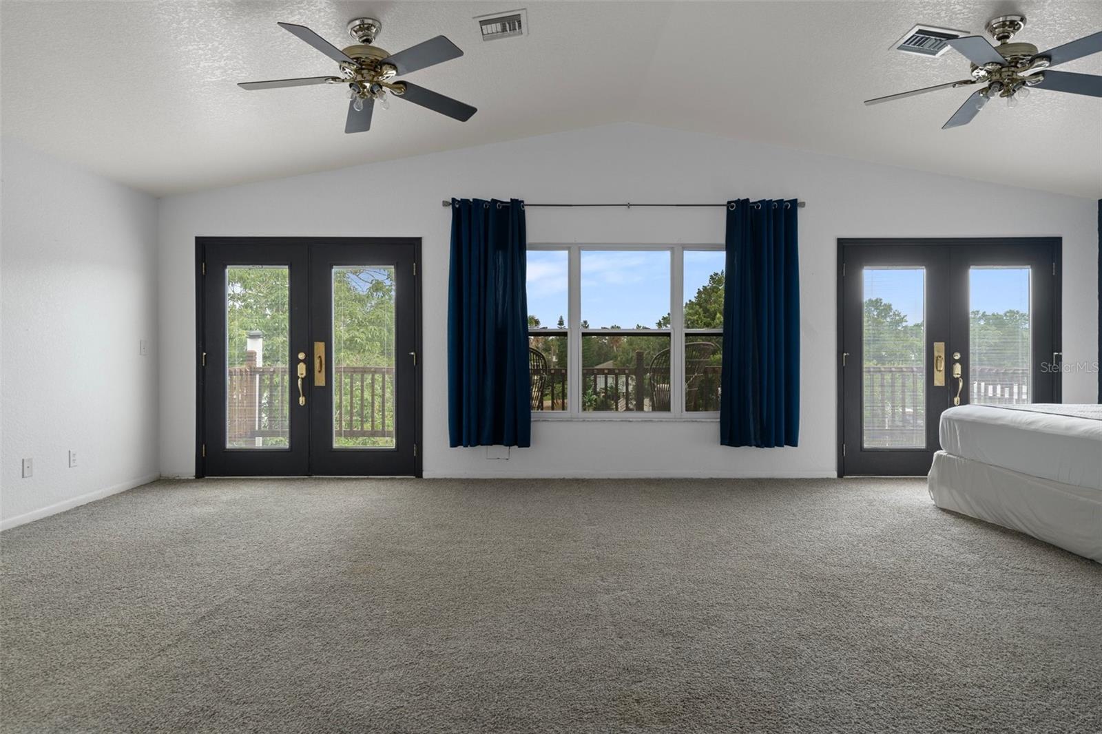 Image 30 of 57 For 6245 Island Drive