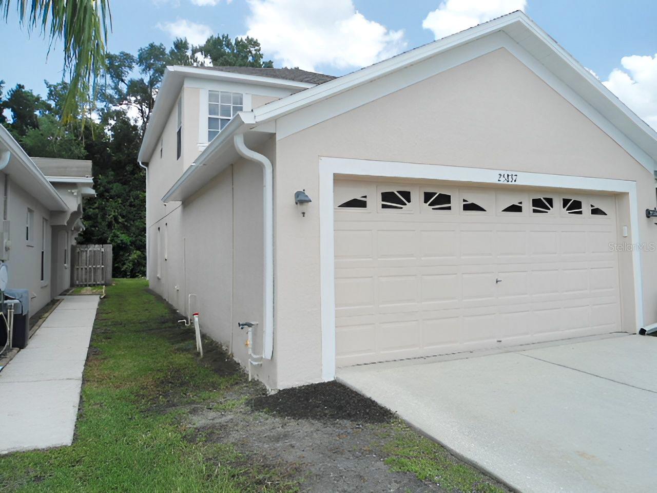 Listing photo id 18 for 25837 Crippen Drive