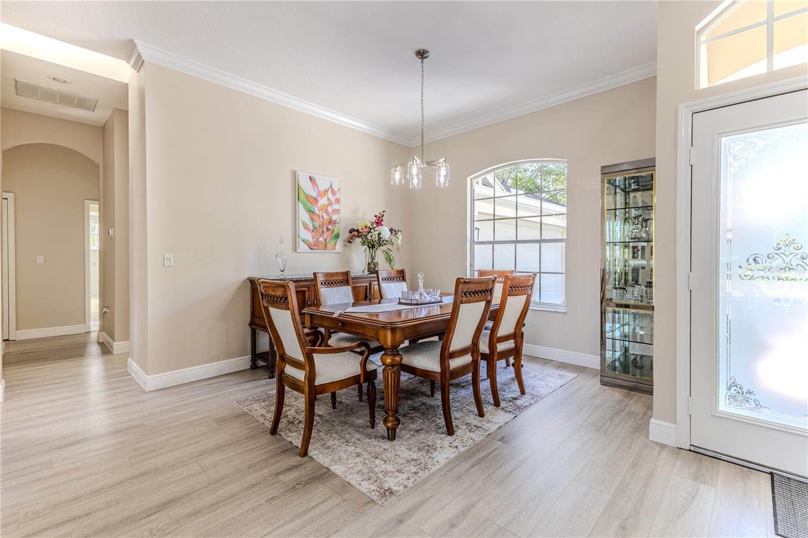 Image 12 of 81 For 5301 Legend Hills Lane