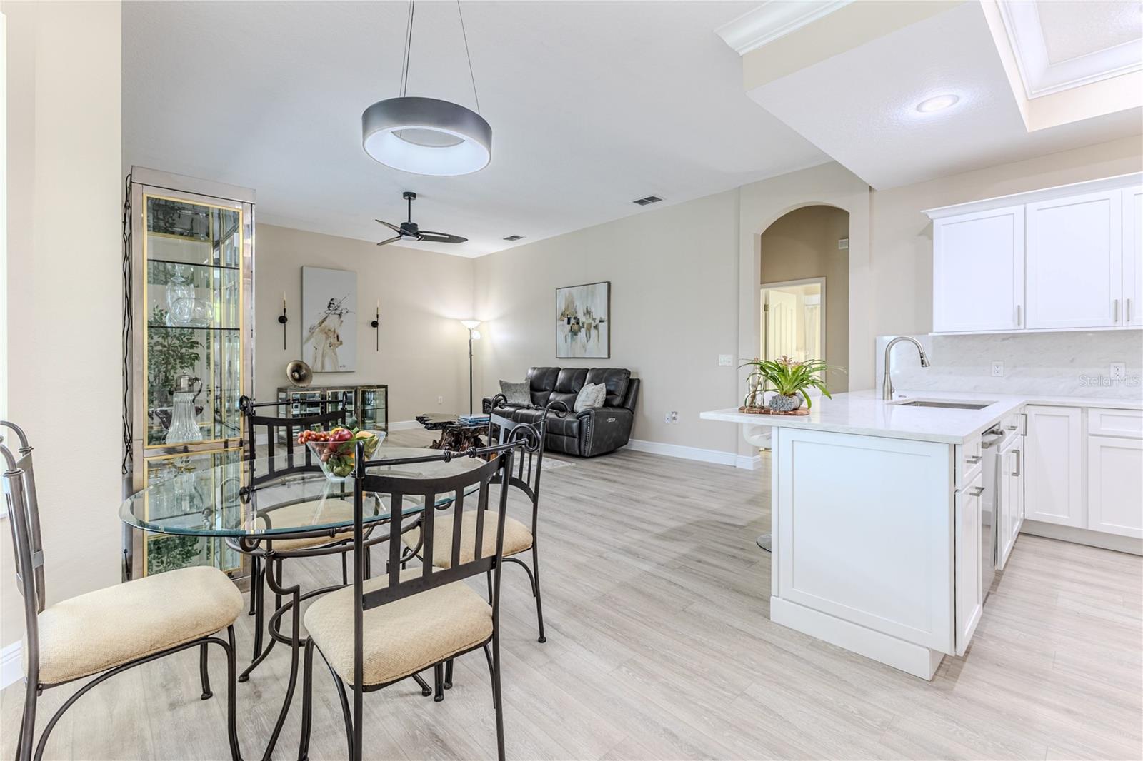 Image 18 of 81 For 5301 Legend Hills Lane