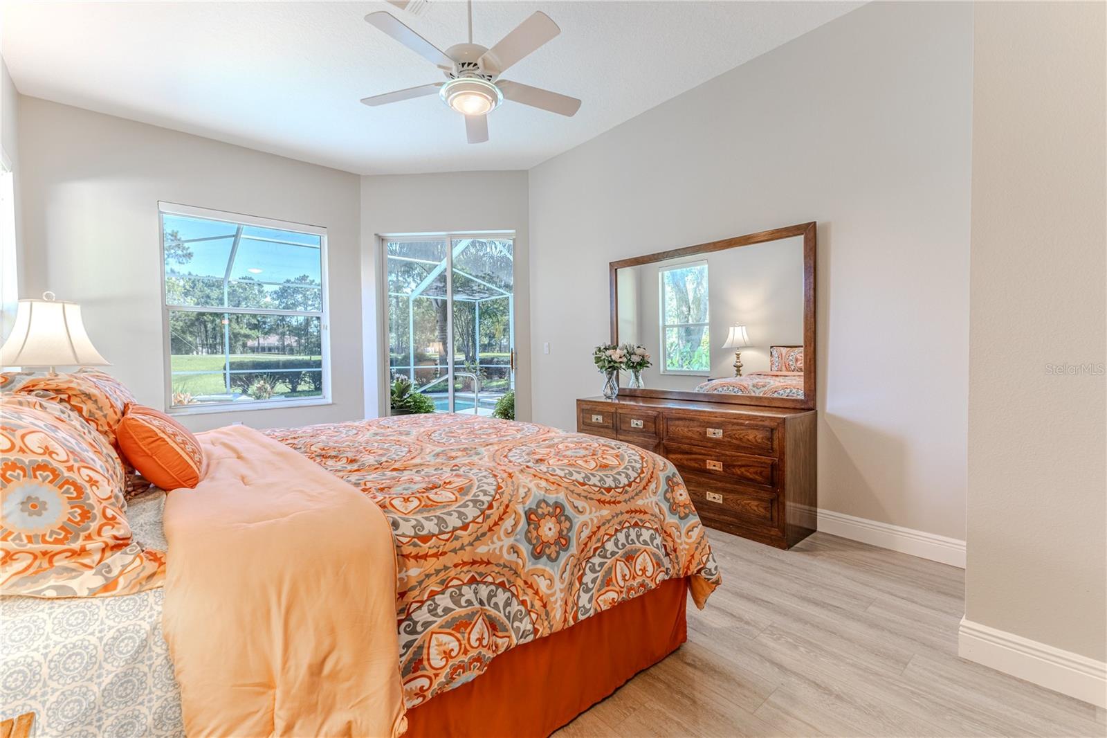 Image 31 of 81 For 5301 Legend Hills Lane