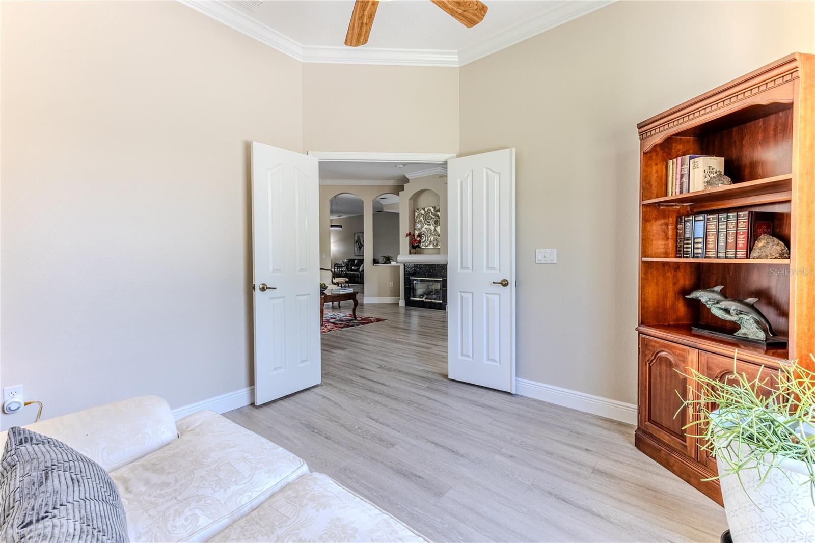 Image 39 of 81 For 5301 Legend Hills Lane