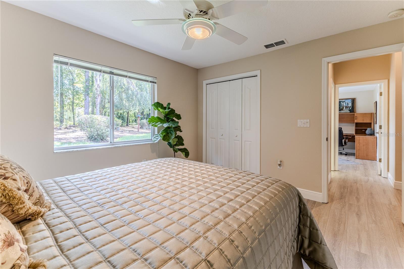 Image 46 of 81 For 5301 Legend Hills Lane