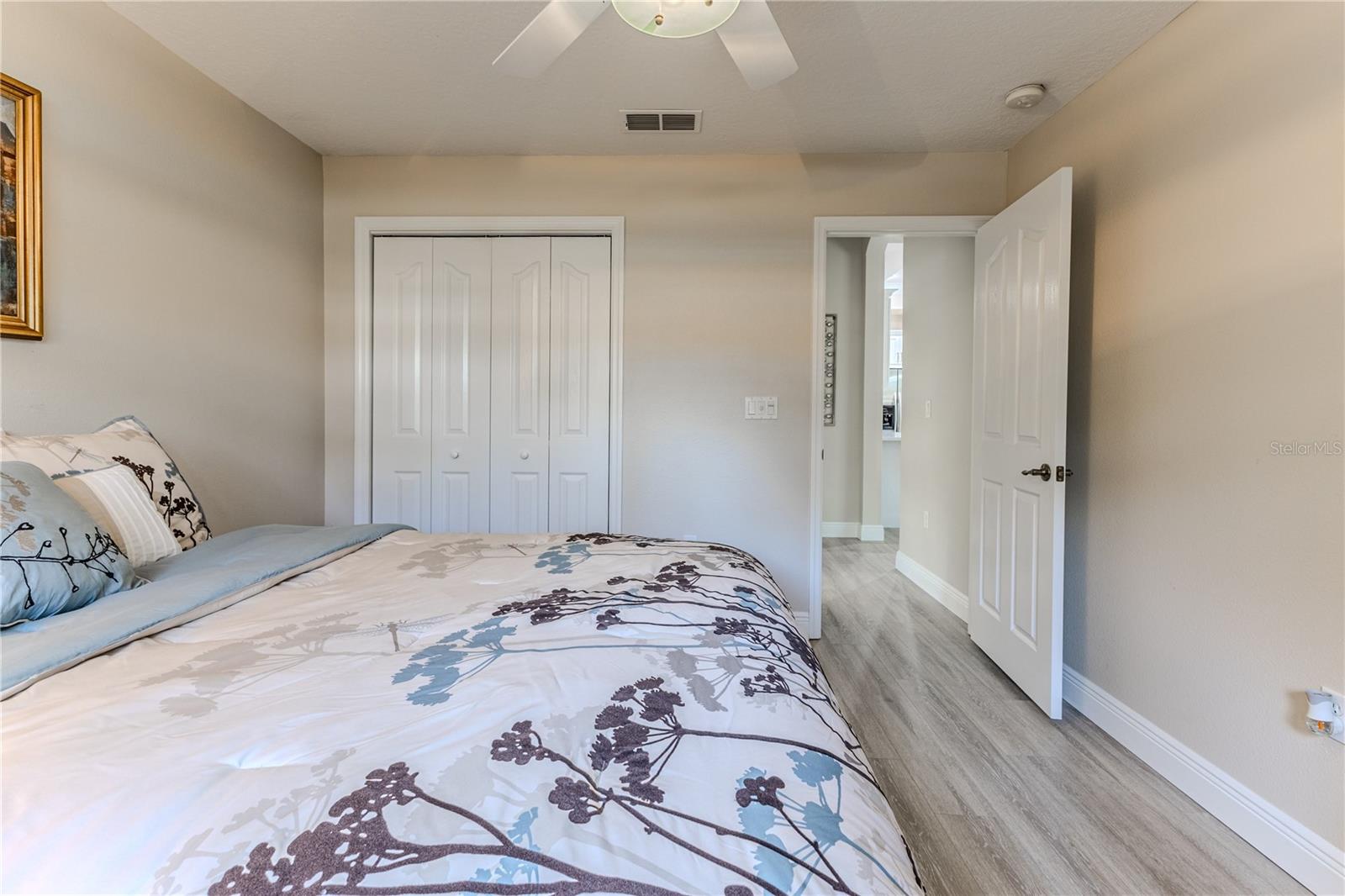 Image 49 of 81 For 5301 Legend Hills Lane