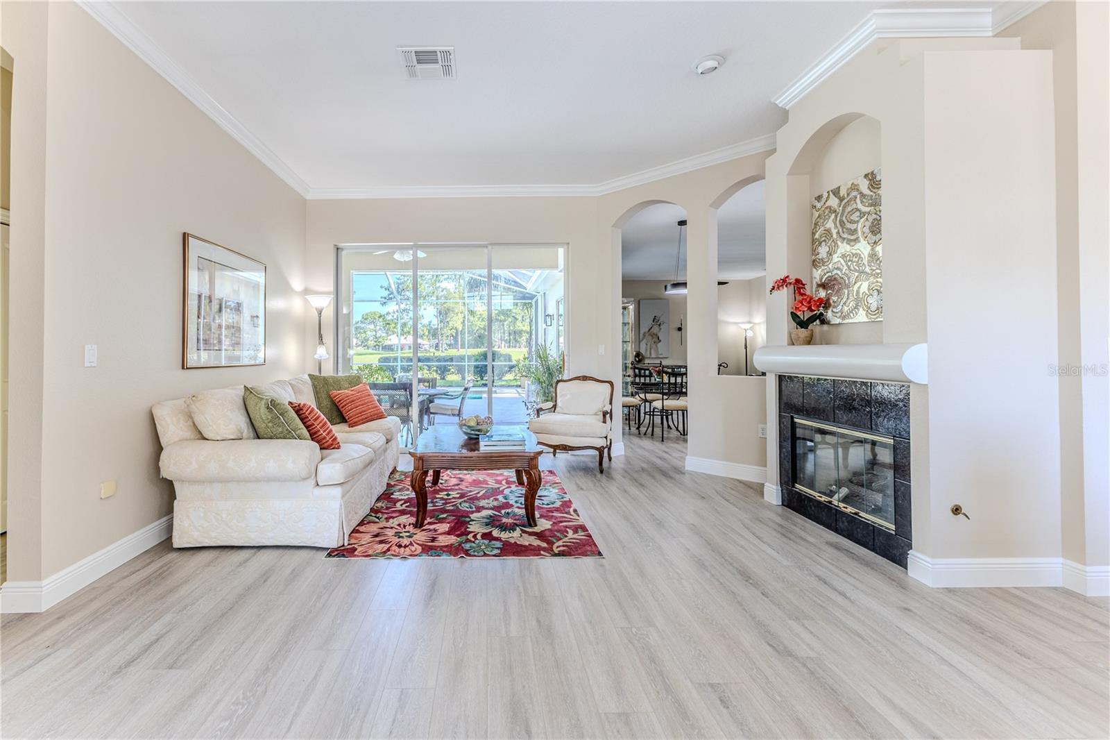 Image 6 of 81 For 5301 Legend Hills Lane