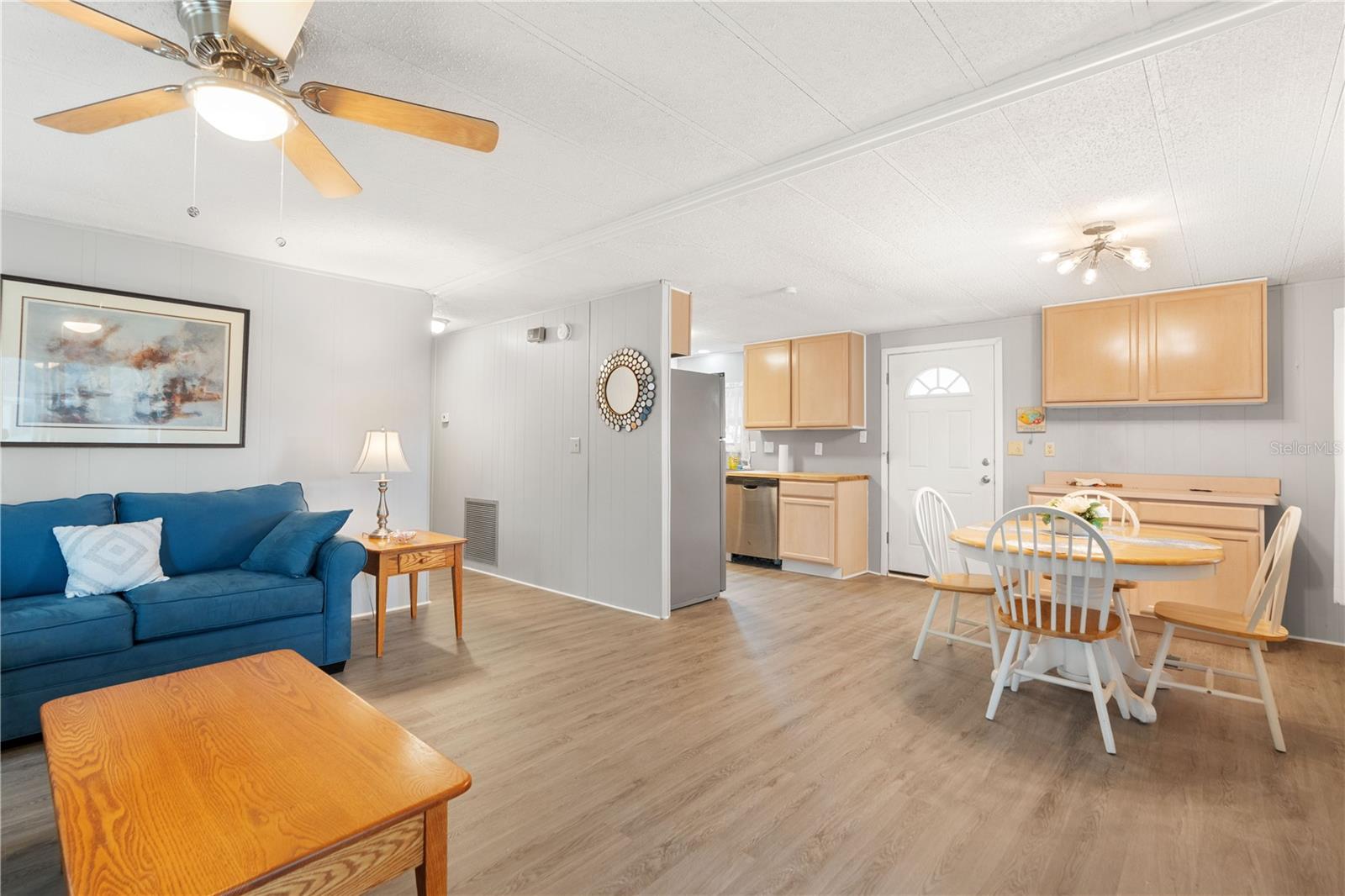 Image 8 of 31 For 16833 Harley Street