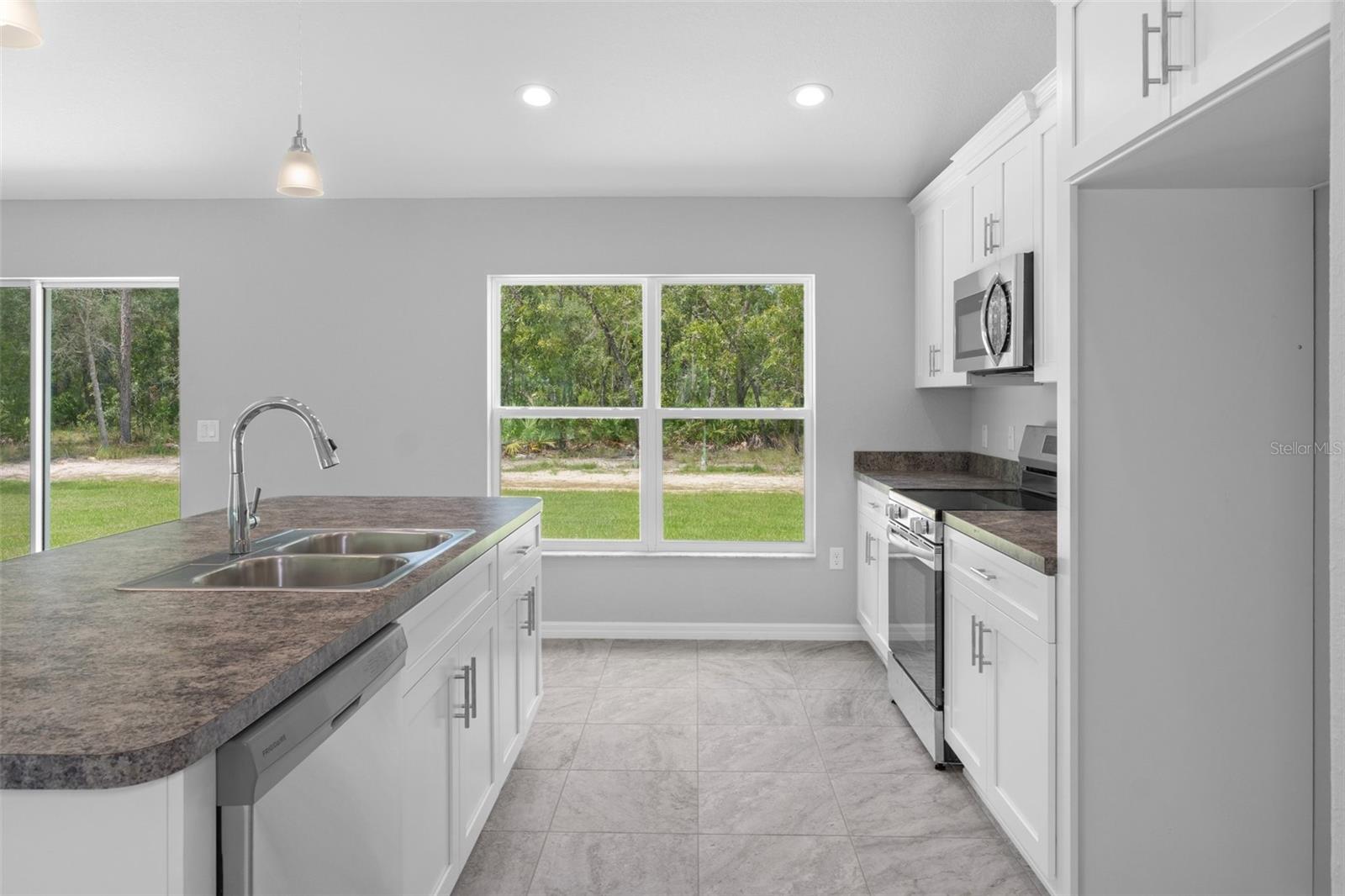 Image 11 of 30 For 12128 Petrel Avenue