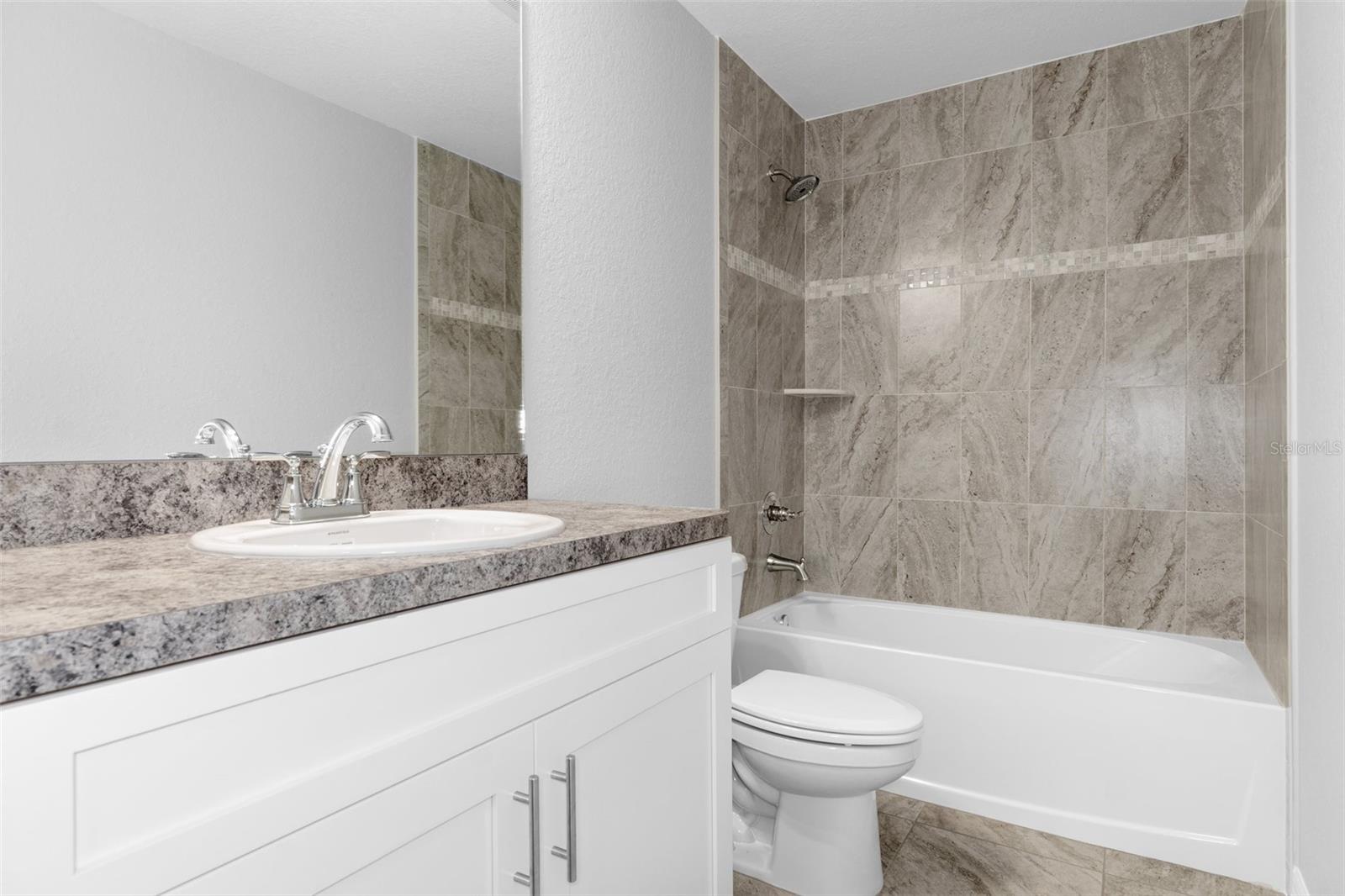 Image 24 of 30 For 12128 Petrel Avenue