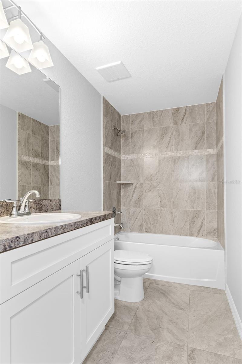 Image 25 of 30 For 12128 Petrel Avenue