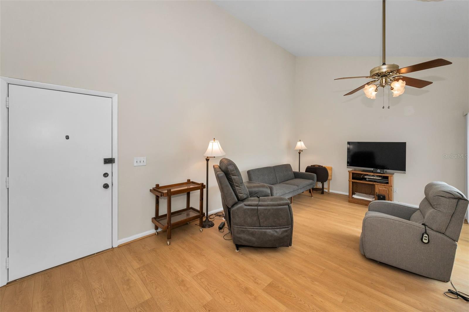 Image 10 of 58 For 2628 Barksdale Court B