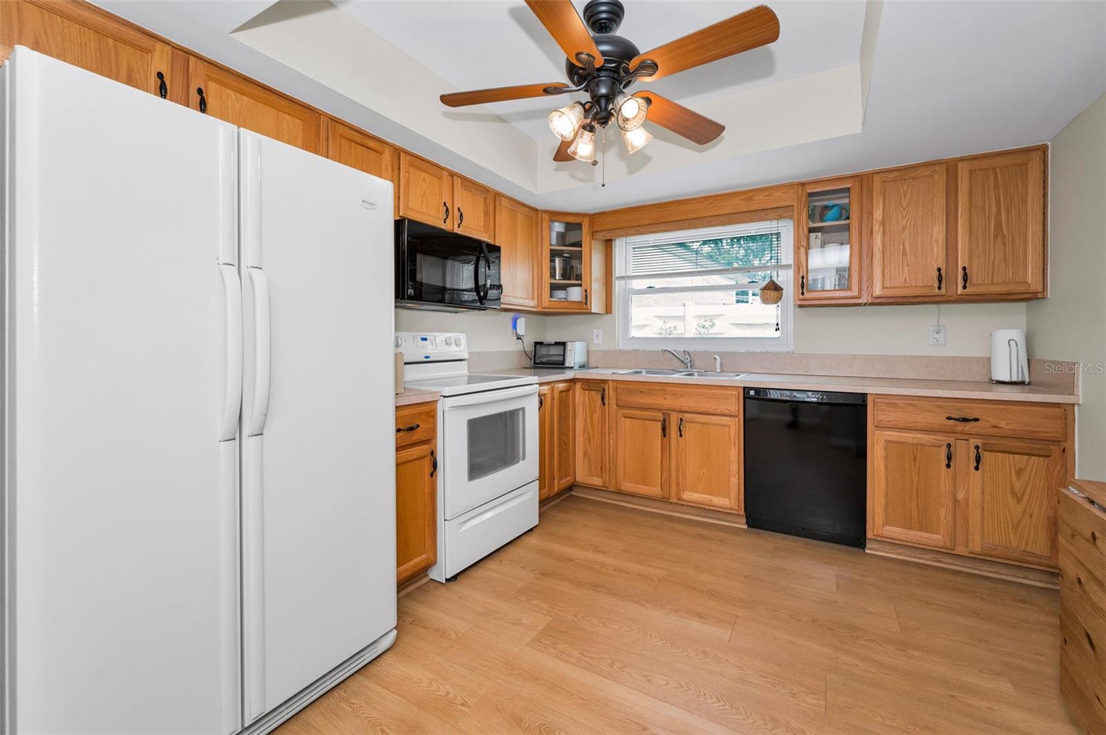 Image 15 of 58 For 2628 Barksdale Court B