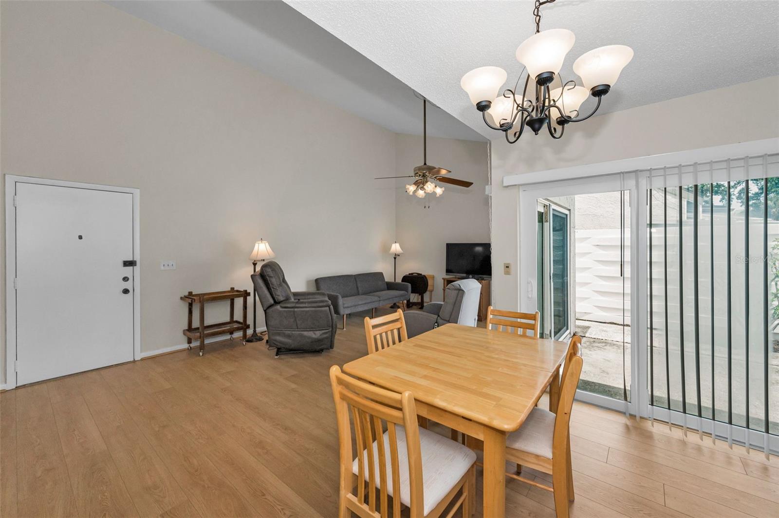 Image 4 of 58 For 2628 Barksdale Court B