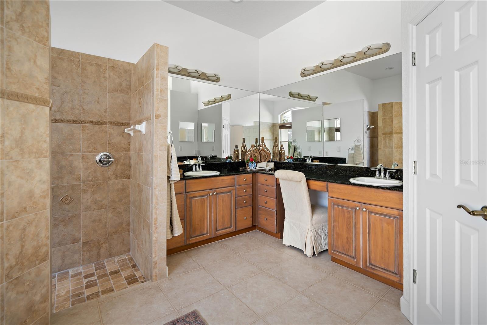Listing photo id 19 for 5021 Championship Cup Lane