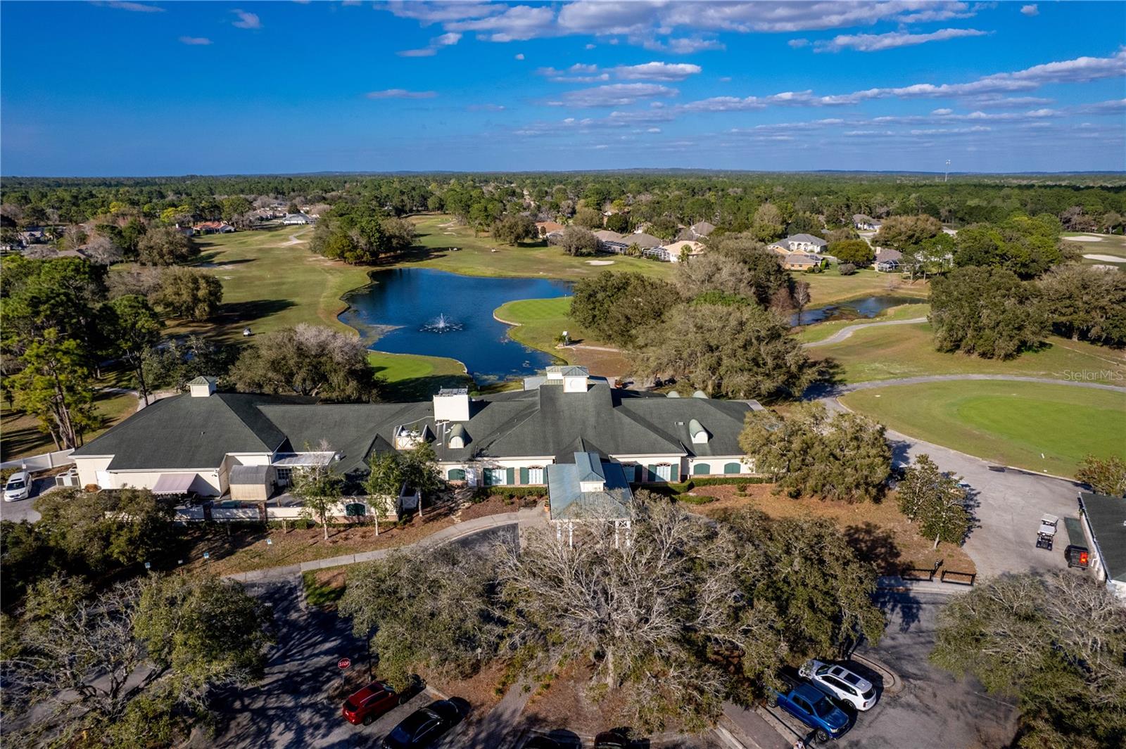 Listing photo id 42 for 5021 Championship Cup Lane