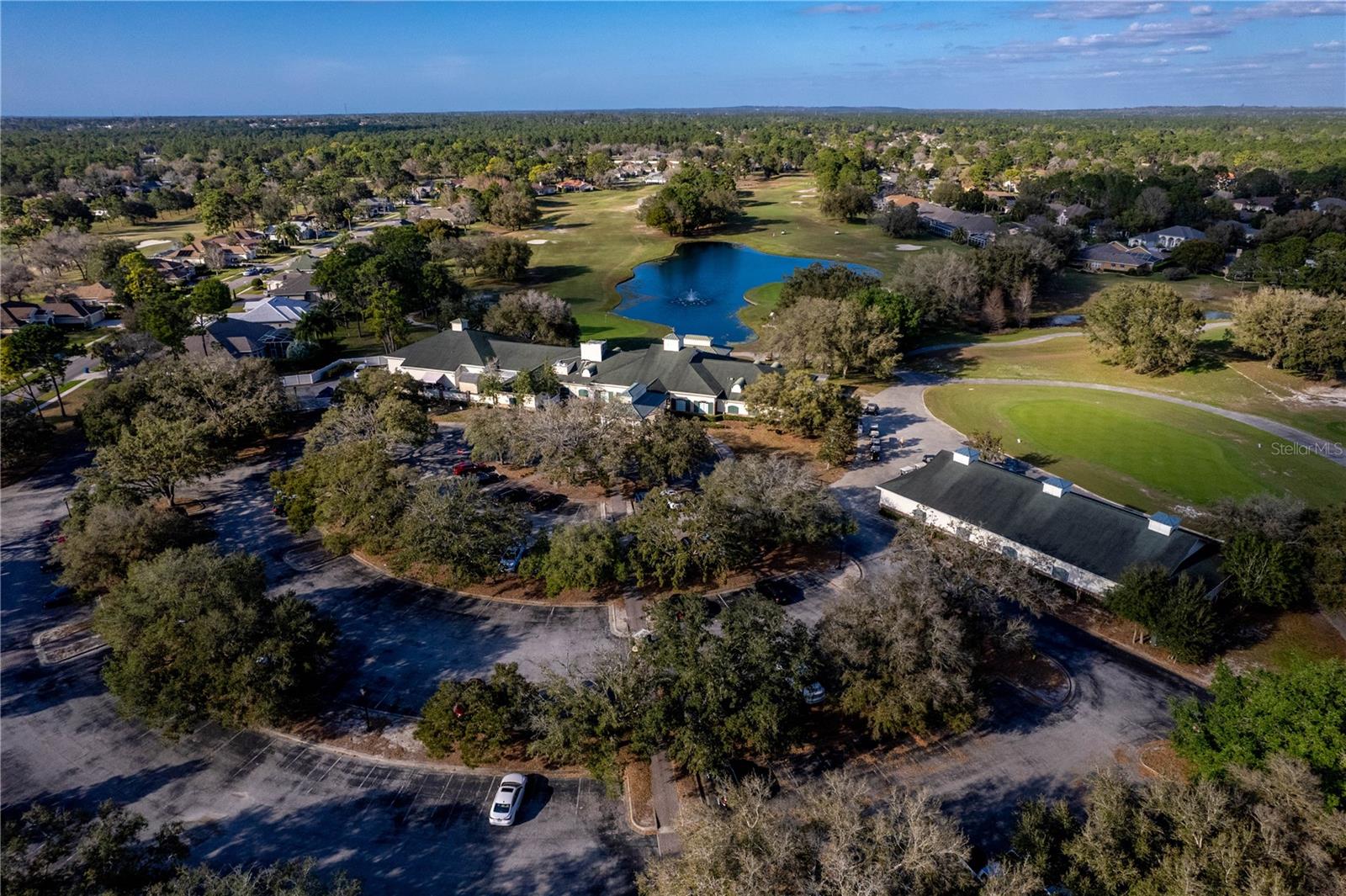 Listing photo id 77 for 5021 Championship Cup Lane