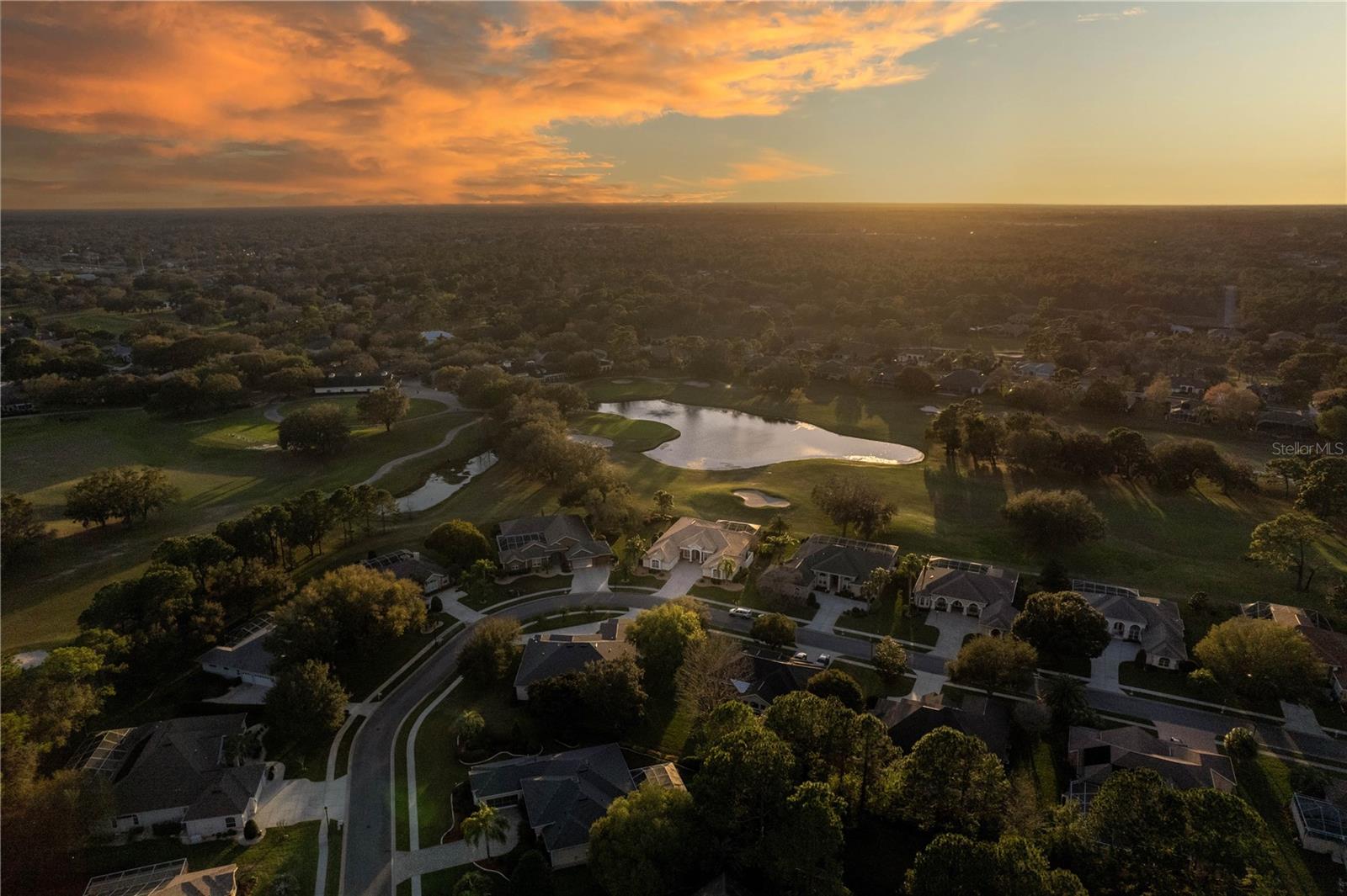 Listing photo id 89 for 5021 Championship Cup Lane