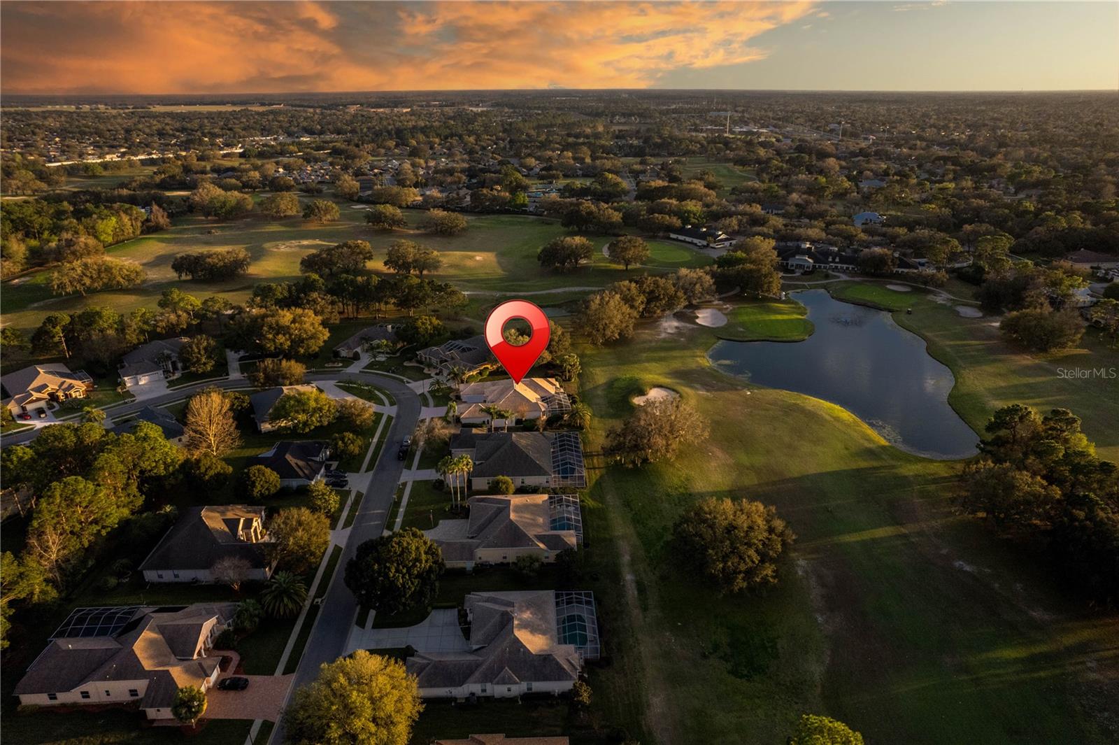 Listing photo id 96 for 5021 Championship Cup Lane