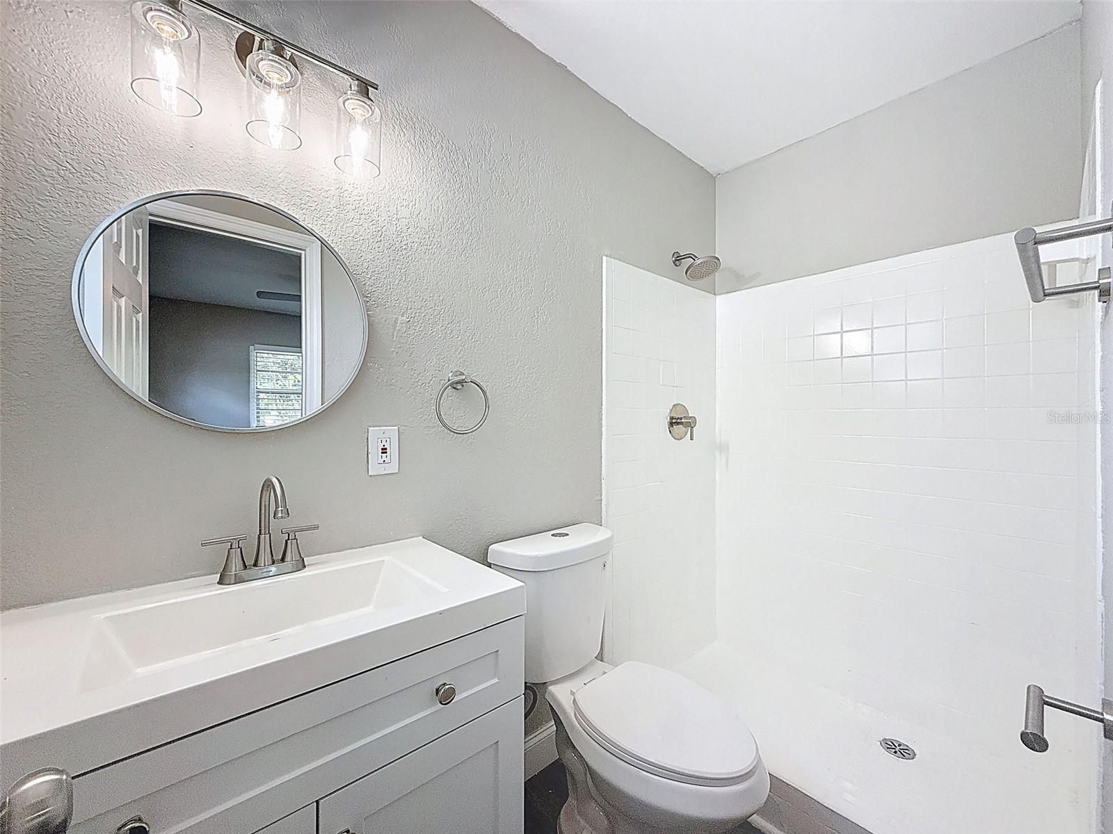 Image 20 of 34 For 6001 1st Street Ne