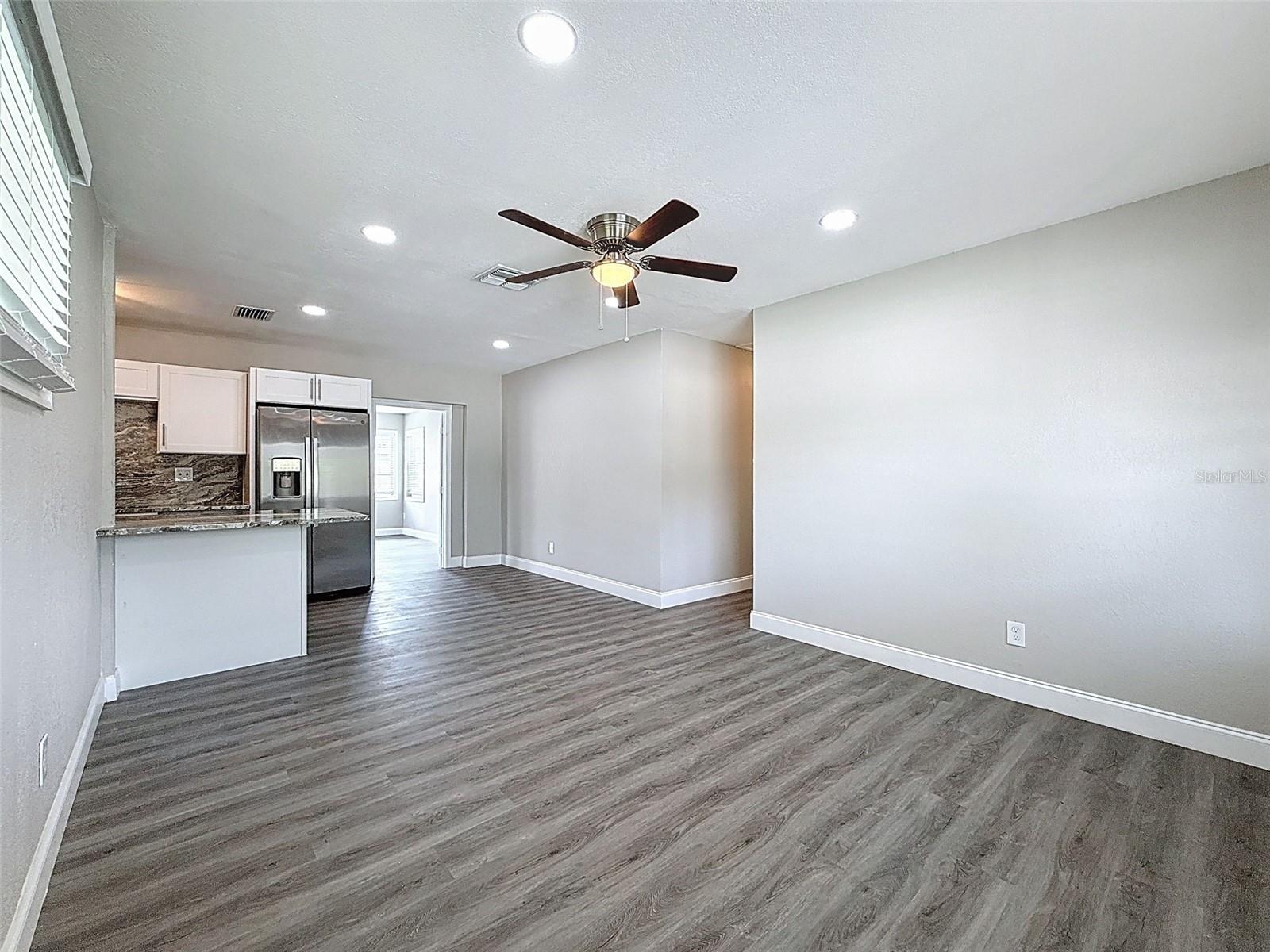 Image 6 of 34 For 6001 1st Street Ne