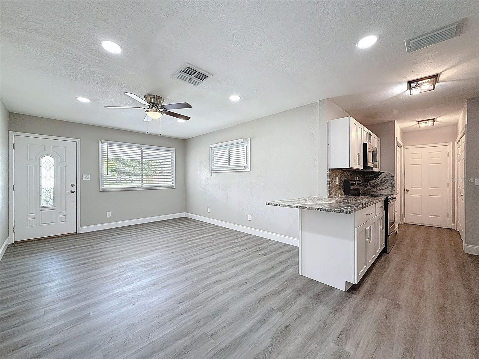 Image 8 of 34 For 6001 1st Street Ne