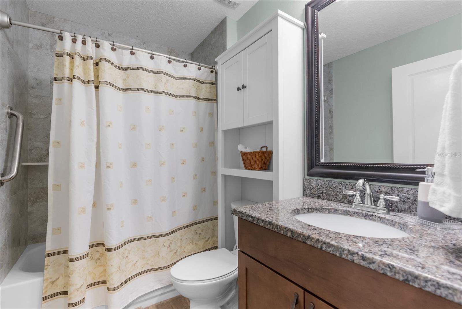 Image 15 of 45 For 9863 Deer Street